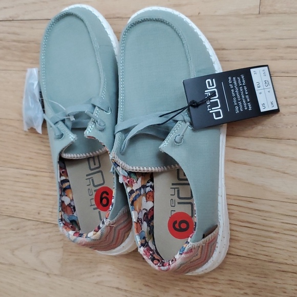 Hey Dude Shoes - HEY DUDE WENDY ALOE